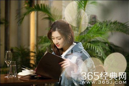 女儿们的恋爱Selina初见约会对象 竟是她早已关注的他