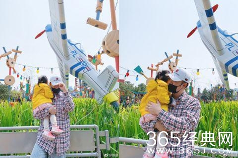 陈赫一家三口甜蜜游玩迪士尼 陈赫是真正的好男人