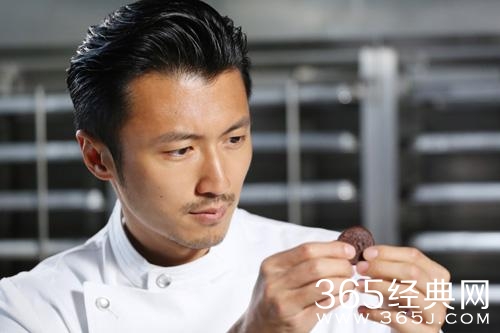 谢霆锋回应致癌曲奇 以偏概全称自己躺着中枪