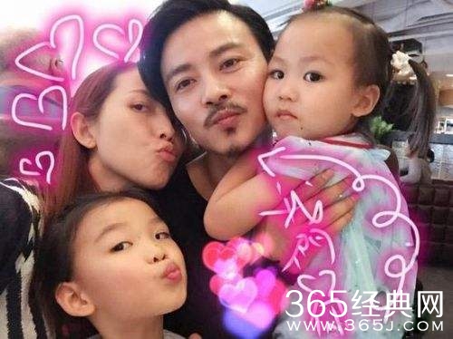 蔡少芬张晋小女儿庆生 舍不得女儿长太快