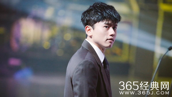 张杰出道15周年  15年跑得太快追自己是个体力活儿