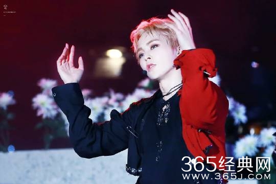 EXO大哥xiumin金珉锡即将入伍！粉丝集体不舍！