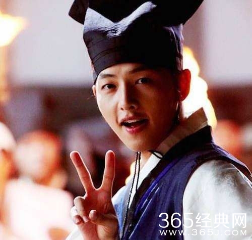 宋仲基剧组被举报？工作人员骨折被隐瞒，未遵守68小时拍摄守则！