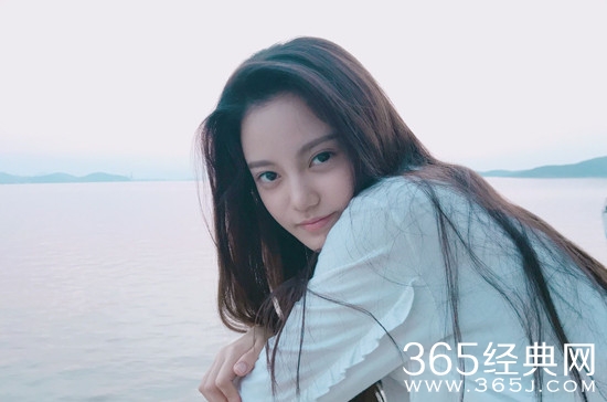 SNH48孙珍妮同时被北电中戏上戏录取 有颜值又是学霸！