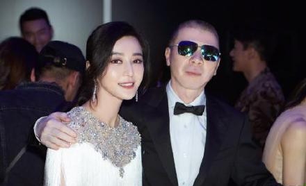 范冰冰风波之后与冯小刚聚餐 难道是要国内复出？