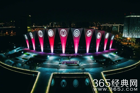 《复仇者联盟4》上海首映礼布置华丽 小罗伯特.唐尼遗憾缺席