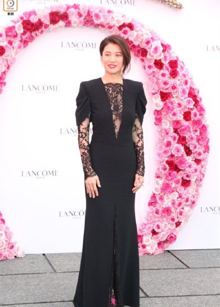 袁咏仪谈许志安出轨事件 赞张智霖够自制