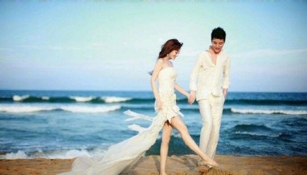 李小璐否认网传离婚协议书 称其将追责