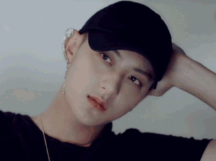 黄子韬歌词太自恋 娱乐圈的一股清泉