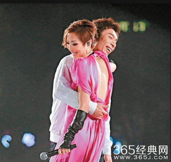 许志安召开记者会承认出轨 痛哭向郑秀文道歉