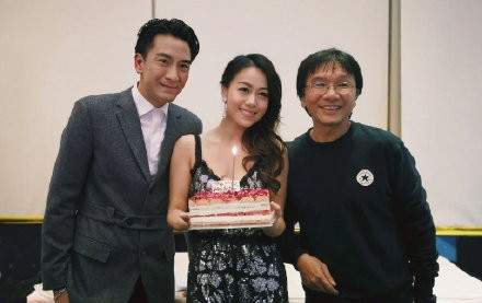 港媒围堵马国明妈妈 网友：做法不妥当