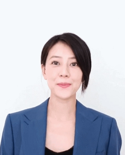 高圆圆怀孕后首露面 面色红润状态好