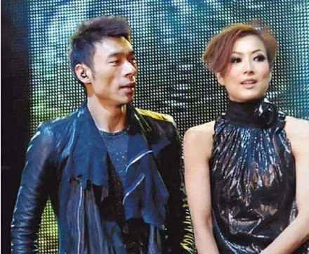 郑秀文ins微博同步更新 选择原谅许志安