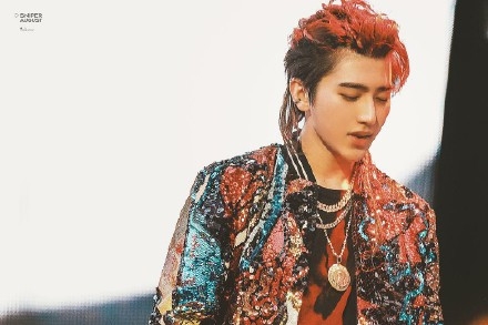 蔡徐坤登上国外网站头条 被称是“Great Vocals”