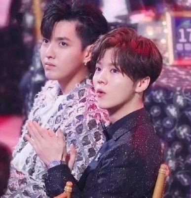 吴亦凡新歌《大碗宽面》发布 黄子韬鹿晗相继表示力挺