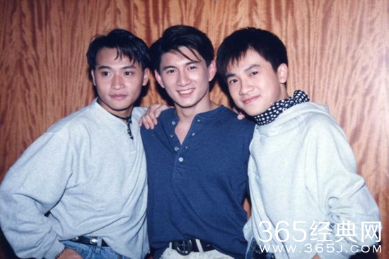 陈志朋晒蛋糕庆生 “老婆”字样引猜测