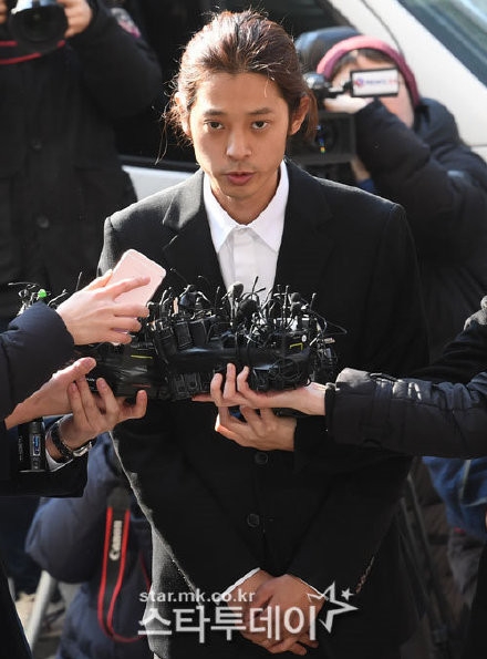 曝郑俊英将退还签约金？ 前经纪公司不愿纠缠