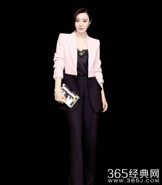 范冰冰风波后亮相 身材纤细气色好