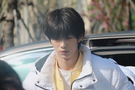 贺俊雄是谁哪个组合的 贺俊雄个人资料背景介绍