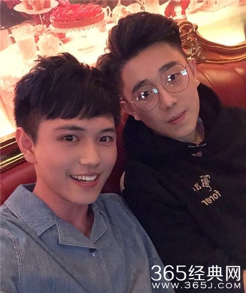 《喜欢你我也是》学霸男生黄甫昊 高颜值高收入