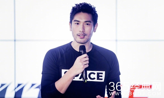 秦岚透露感情空白 不担心和高以翔传绯闻