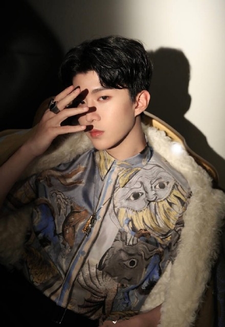 范丞丞演出失误具体情况 范丞丞演出失误道歉原因始末