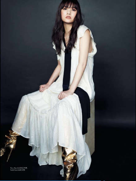 杨丞琳曝“家人”得皮肤癌 演唱会中途爆哭