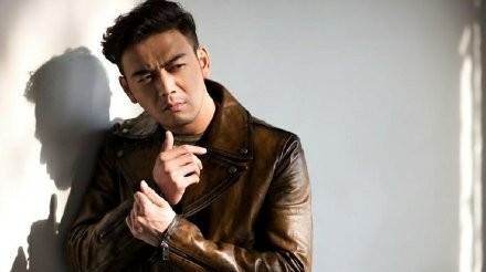 杨烁称早已与妻子拟好离婚协议 称自己没人设