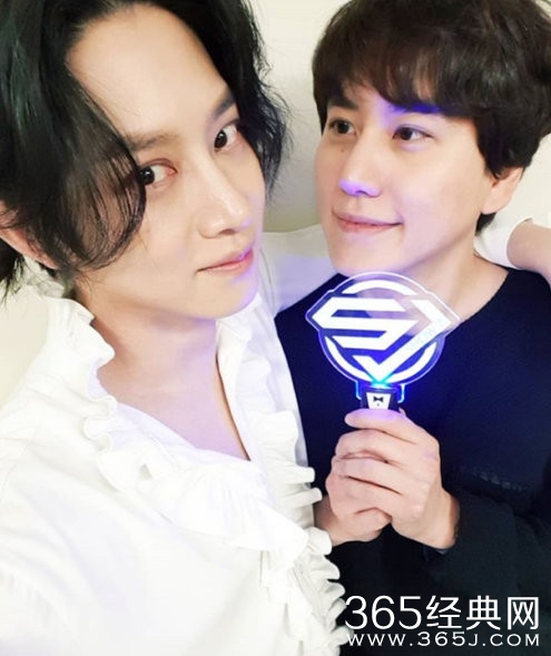 圭贤今日退伍 利特希澈发文欢迎回归 确定不再出演<Radio-Star>的MC