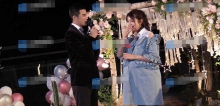 姜潮向麦迪娜求婚 麦迪娜已经怀孕数月