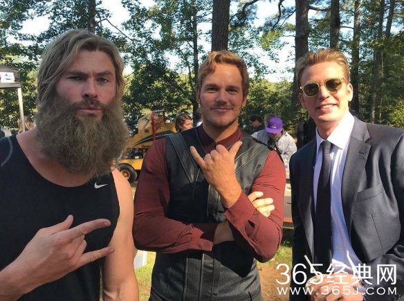 喊一声“克里斯”三个人回头 漫威公开美队雷神星爵合照