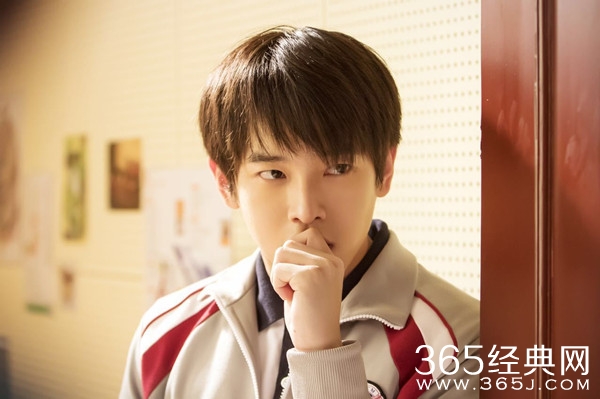 彭昱畅为什么叫素颜哥 彭昱畅家庭背景是富二代吗