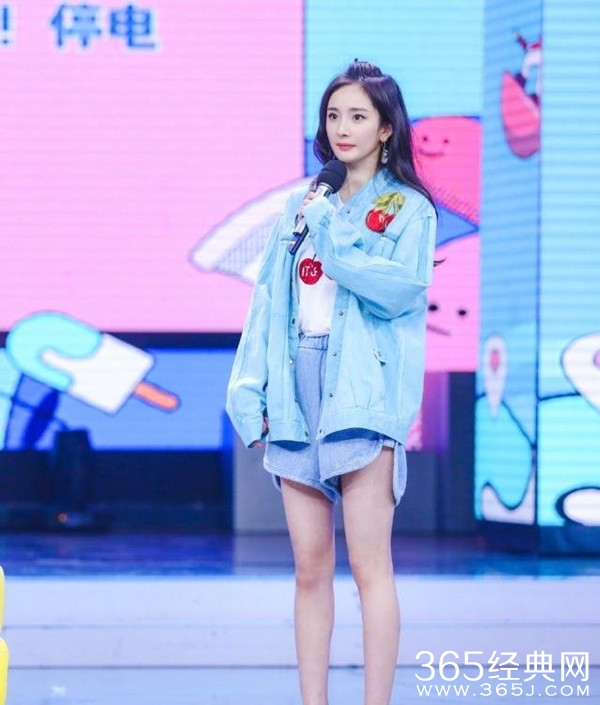 杨幂霍建华上《快乐大本营》杨幂一双筷子腿引人注目