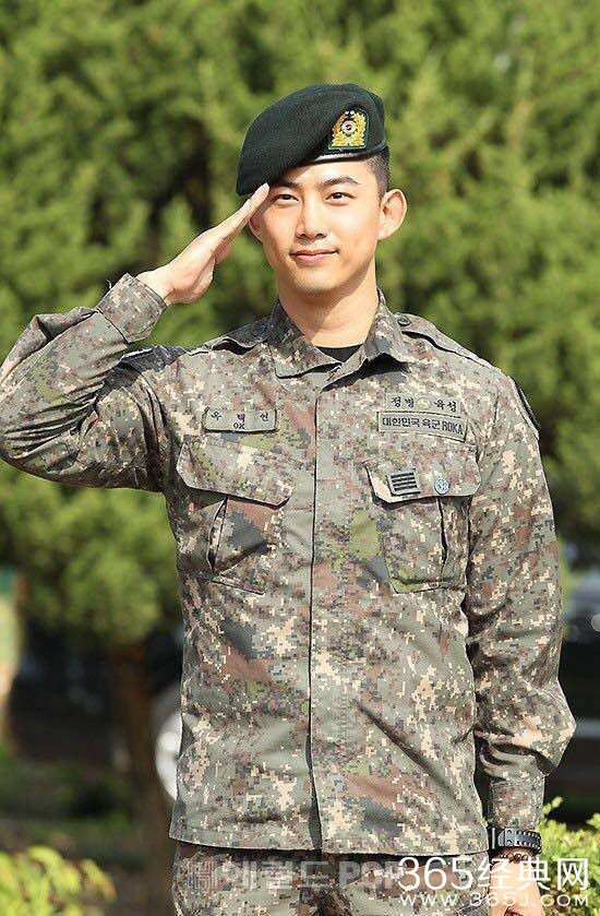 玉泽演退伍归来 将以2PM成员及演员身份继续活动