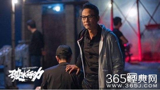 《破冰行动》李飞的亲生父亲是谁分析