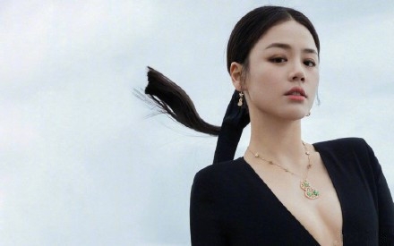 马思纯生图精修对比 网友“判若两人”