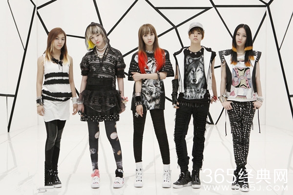 f(x)于Luna演唱会合体 出道十年或将回归