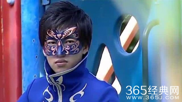 “游乐王子”袁奇峰频上热搜 袁奇峰个人资料介绍