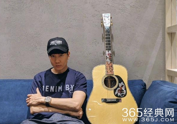 林俊杰开2000万豪车喝咖啡 却被爆违规停车