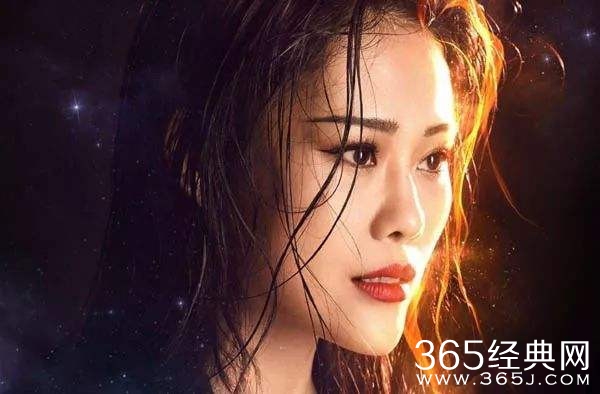 袁娅维恋情疑似曝光 靠男方肩膀撒娇宛若小女生