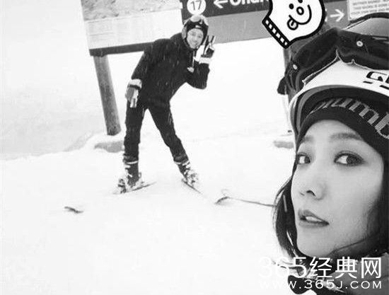 王珞丹晒与神秘男士亲密合影 男子撞脸黄磊