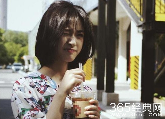 沈月经纪人爆粗怼粉丝：管你一分钱的事？