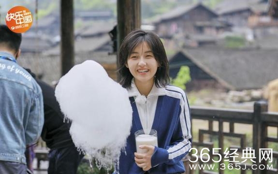 《向往的生活》张子枫长发及肩被夸好漂亮