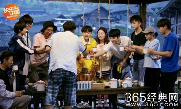 《向往的生活》张子枫长发及肩被夸好漂亮