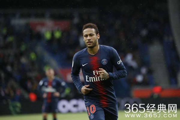 内马尔否认强奸 公开聊天记录称被女方敲诈勒索