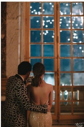 周杰伦搂昆凌腰看烟花 浓情蜜意羡煞旁人