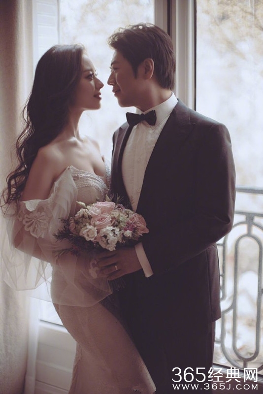 郎朗与妻子一见钟情 婚礼讲述两人的奇妙事情