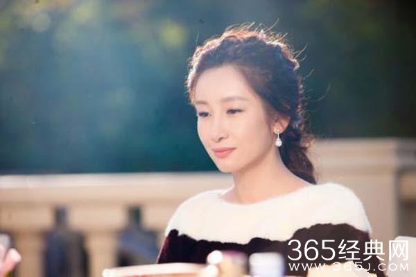 《中餐厅3》赵薇苏有朋退出 影后秦海璐将顶替