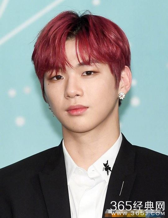 姜丹尼尔成立个人公司 姜丹尼尔资料介绍