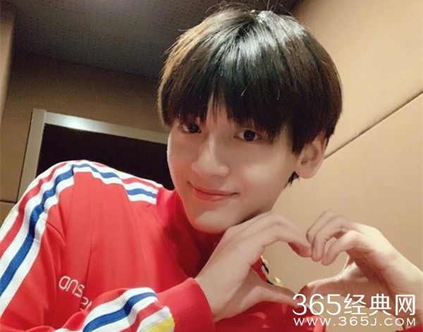 翟潇闻站姐脱粉回踩 爆料牵连蒋申无辜中枪